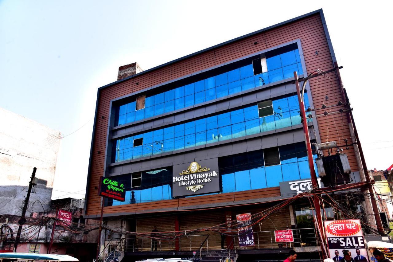 Hotel Vinayak Lucknow Eksteriør billede